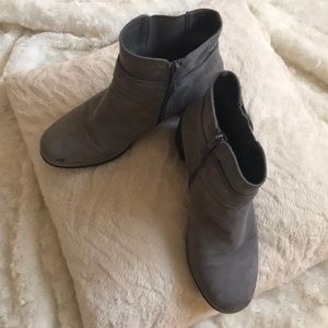 Croft & Barrow Ortholite Gray Ankle Boots
